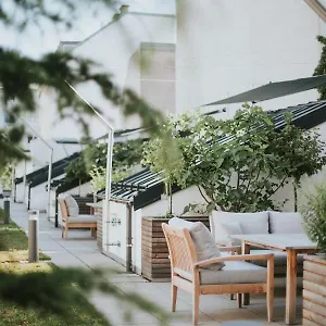 4* 호텔 Parks 73 The Townhouse