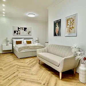 Mirabelle Homes , Salisburgo Austria