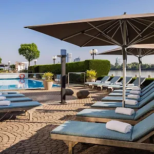 Hilton Waterfront **** Vienna