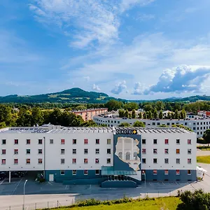https://oekotel.saalbachhinterglemmhotels.com