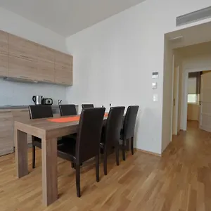 Apartment Debo